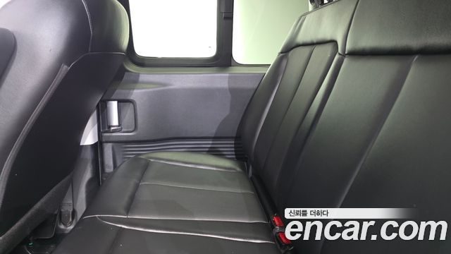 Hyundai Staria 2022 — photo 15
