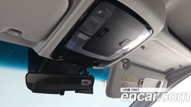 Hyundai Staria 2022 — photo 27