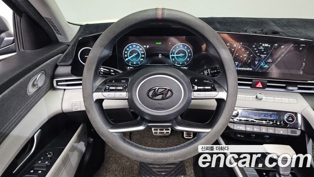 Hyundai AVANTE 2021 — photo 19