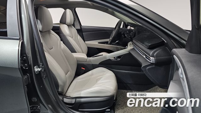 Hyundai AVANTE 2021 — photo 16
