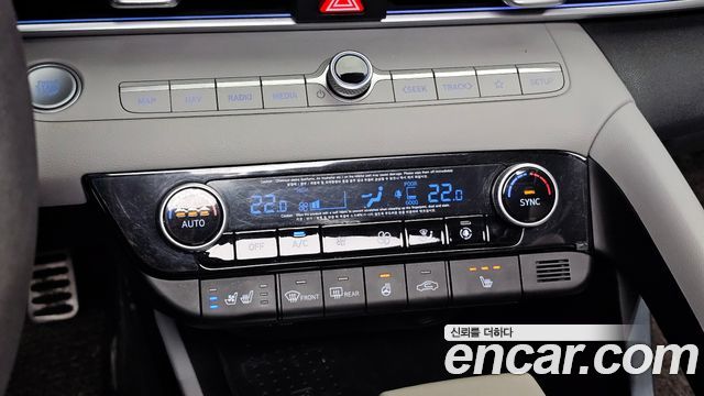 Hyundai AVANTE 2021 — photo 28