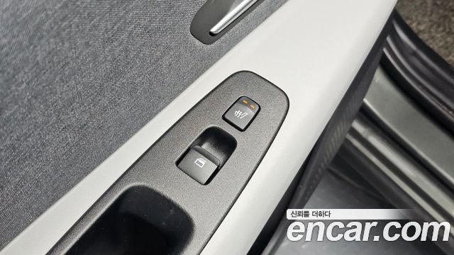 Hyundai AVANTE 2021 — photo 30