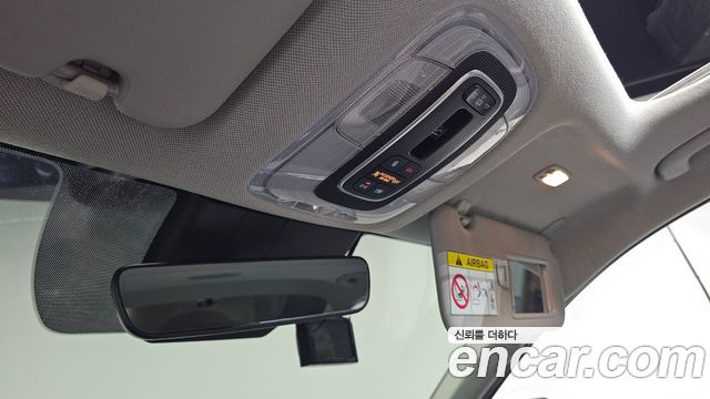Hyundai AVANTE 2021 — photo 31