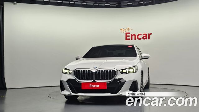 BMW 5-Series 2026 — photo 3