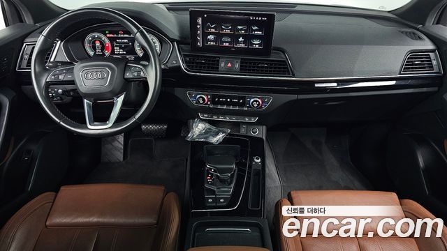 Audi Q5 2021 — photo 10