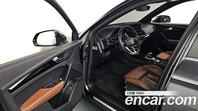 Audi Q5 2021 — photo 13