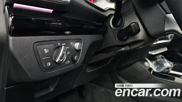 Audi Q5 2021 — photo 27