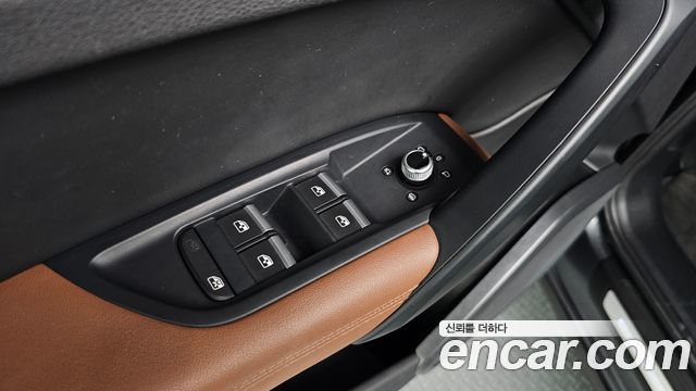 Audi Q5 2021 — photo 28