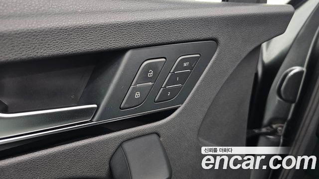 Audi Q5 2021 — photo 29