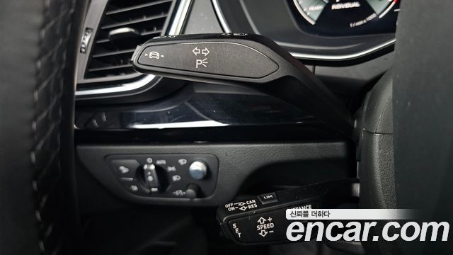 Audi Q5 2021 — photo 31