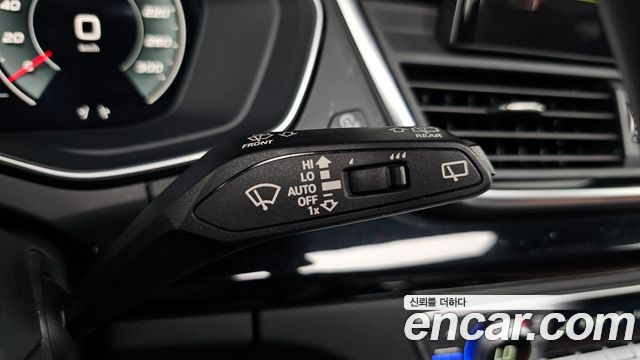 Audi Q5 2021 — photo 33
