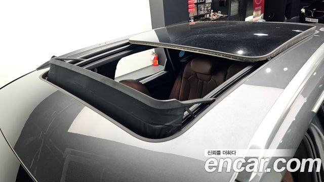 Audi Q5 2021 — photo 36