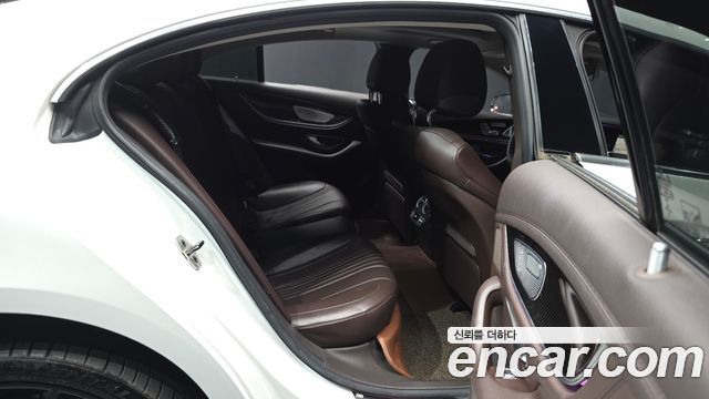 Mercedes-Benz CLS-Class 2019 — photo 18