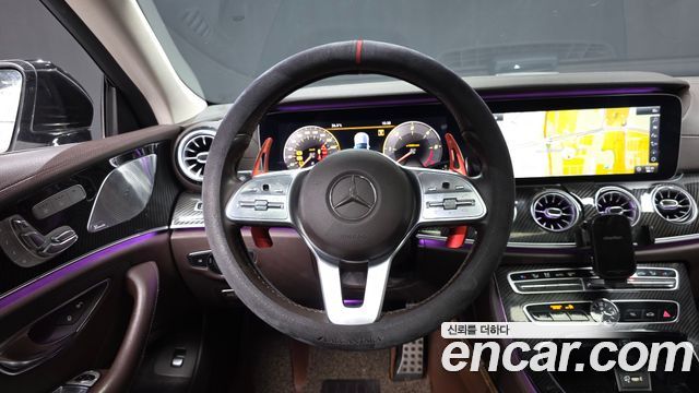Mercedes-Benz CLS-Class 2019 — photo 19