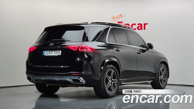 Mercedes-Benz GLE-Class 2021 — photo 2