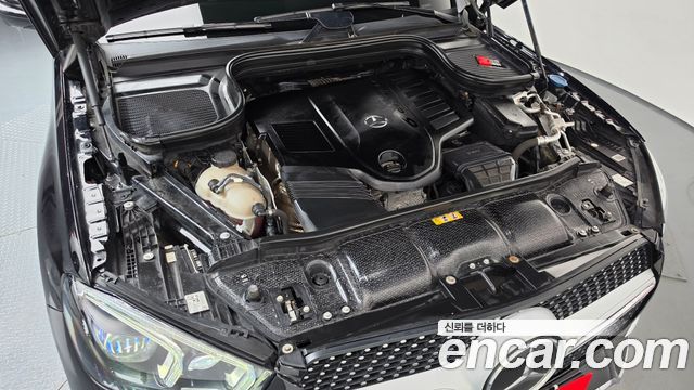 Mercedes-Benz GLE-Class 2021 — photo 6