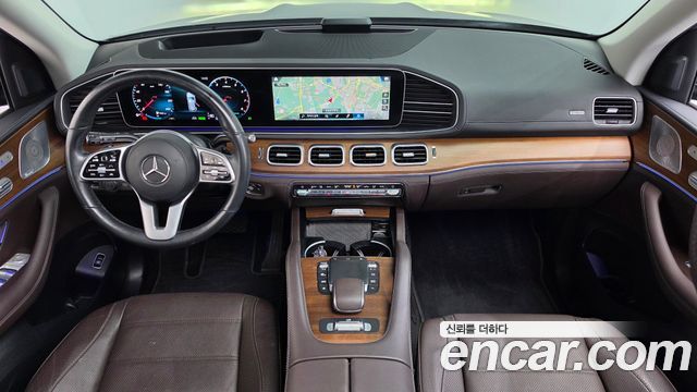 Mercedes-Benz GLE-Class 2021 — photo 10