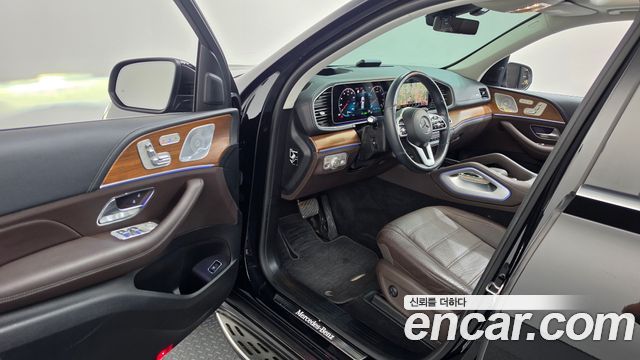 Mercedes-Benz GLE-Class 2021 — photo 13