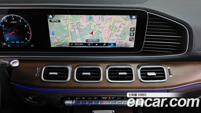 Mercedes-Benz GLE-Class 2021 — photo 19