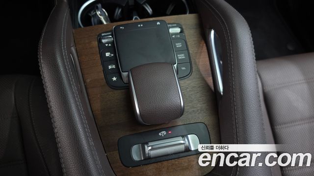 Mercedes-Benz GLE-Class 2021 — photo 24