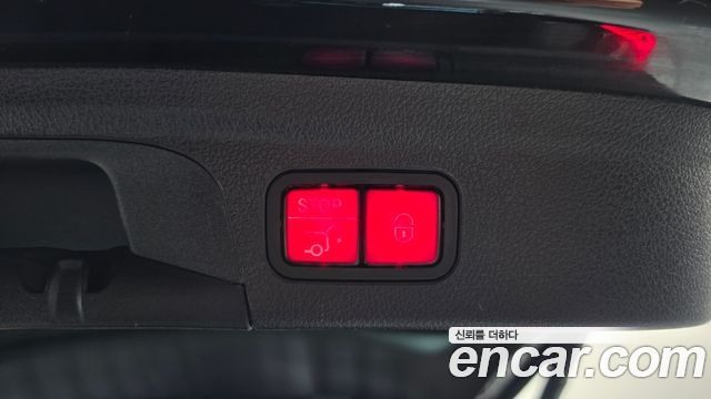 Mercedes-Benz GLE-Class 2021 — photo 26