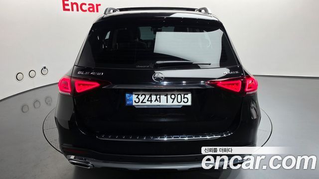 Mercedes-Benz GLE-Class 2021 — photo 28