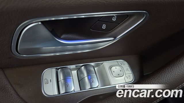 Mercedes-Benz GLE-Class 2021 — photo 34