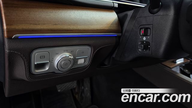 Mercedes-Benz GLE-Class 2021 — photo 36