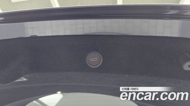 Tesla Model Y 2026 — photo 22