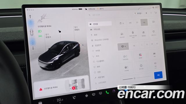 Tesla Model Y 2026 — photo 27
