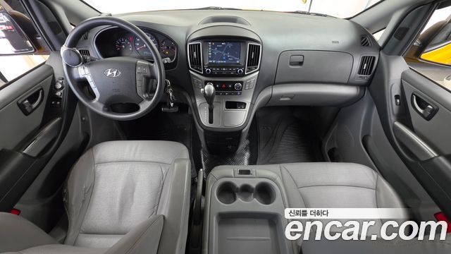 Hyundai Starex 2019 — photo 10