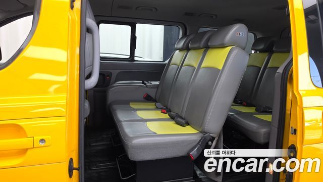 Hyundai Starex 2019 — photo 18