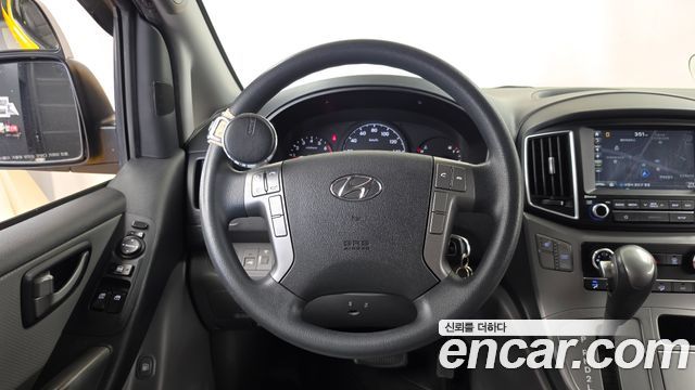 Hyundai Starex 2019 — photo 19