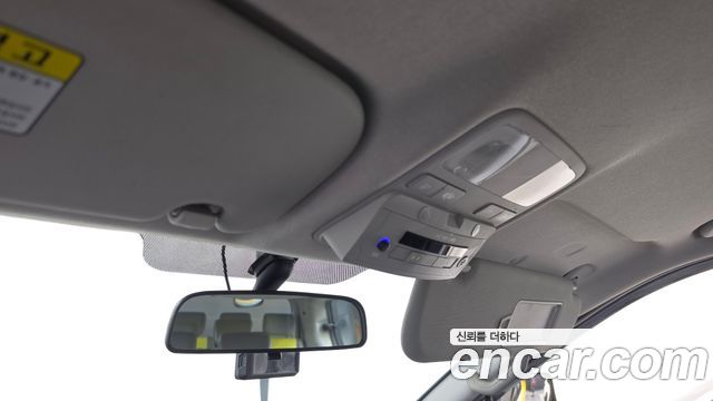 Hyundai Starex 2019 — photo 25