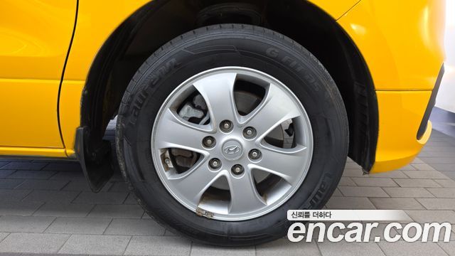 Hyundai Starex 2019 — photo 7