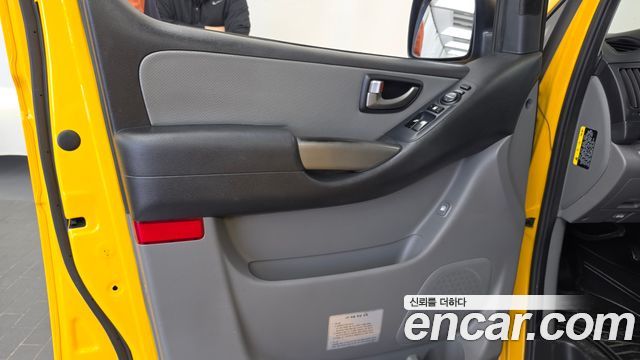 Hyundai Starex 2019 — photo 14