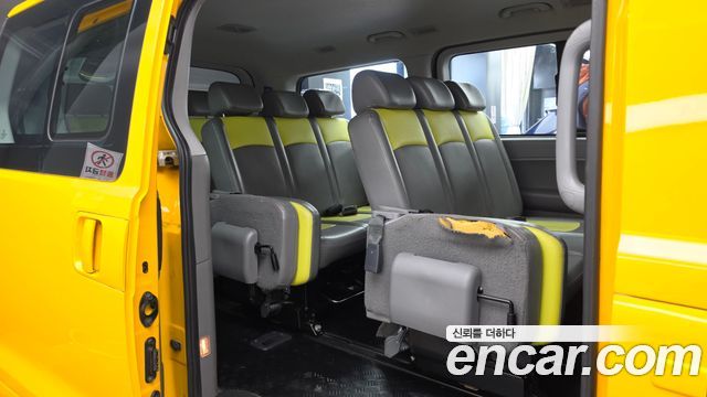 Hyundai Starex 2019 — photo 16