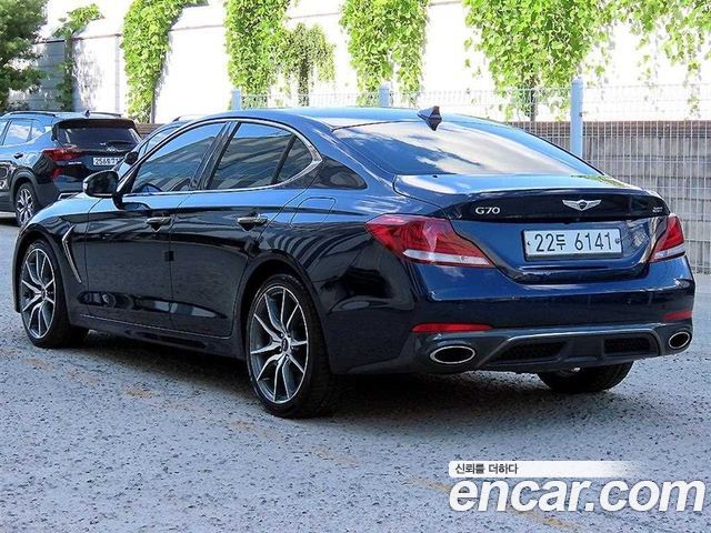 Genesis G70 2019 — photo 2