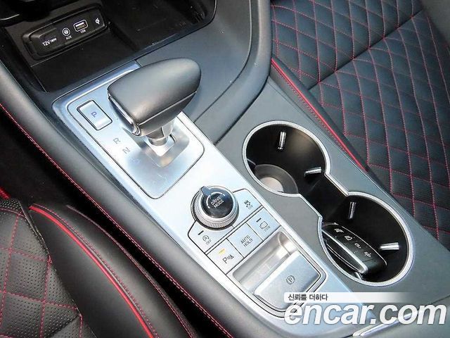Genesis G70 2019 — photo 9