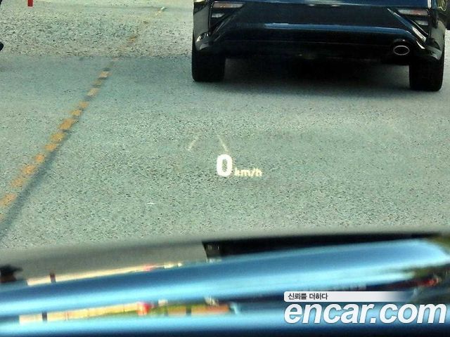 Genesis G70 2019 — photo 12