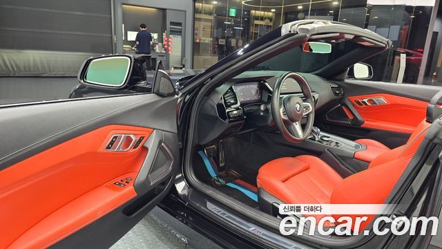 BMW Z4 2021 — photo 10