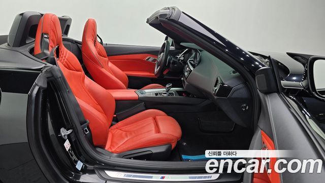 BMW Z4 2021 — photo 11