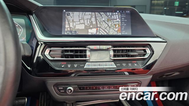 BMW Z4 2021 — photo 13