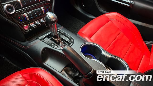 Ford Mustang 2019 — photo 9