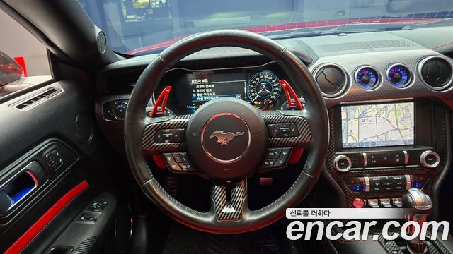 Ford Mustang 2019 — photo 12