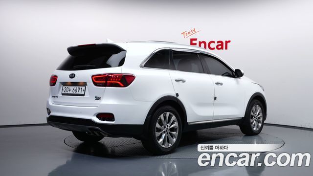 Kia Sorento 2019 — photo 2