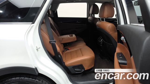 Kia Sorento 2019 — photo 17