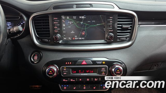Kia Sorento 2019 — photo 18