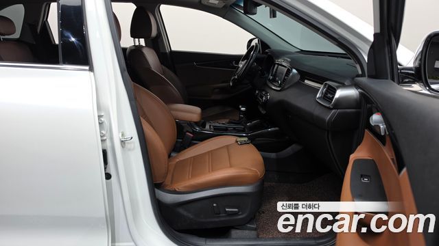 Kia Sorento 2019 — photo 16