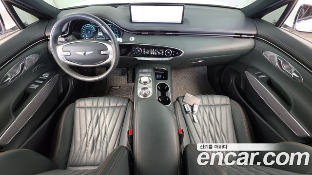 Genesis GV70 2022 — photo 10